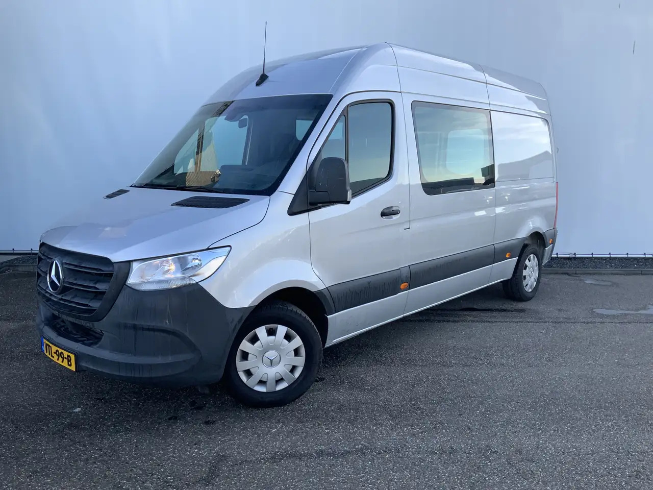 Mercedes-Benz Sprinter 314 2.2 CDI L2H2 Airco Cruise 3 Zits Trekhaak 2000 - Panel van: picture 1 Mercedes-Benz Sprinter 314 2.2 CDI L2H2 Airco Cruise 3 Zits Trekhaak 2000 - Panel van: picture 1