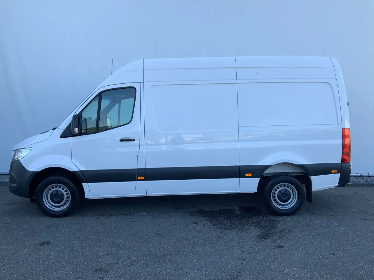 Mercedes-Benz Sprinter 319 3.0 CDI L2H2 Automaat Airco Navi Cruise Leer 3 - Panel van: picture 3 Mercedes-Benz Sprinter 319 3.0 CDI L2H2 Automaat Airco Navi Cruise Leer 3 - Panel van: picture 3