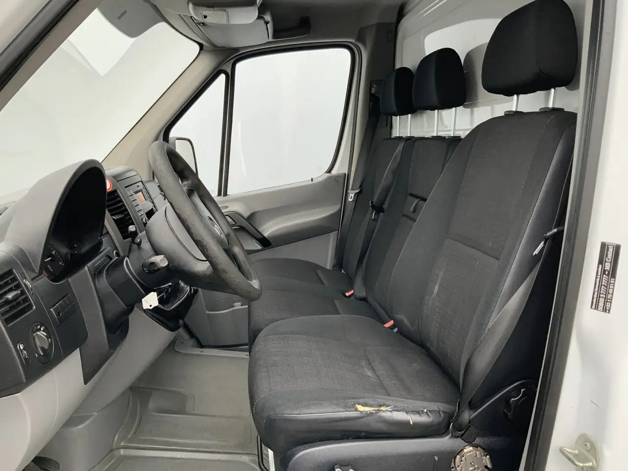 Mercedes-Benz Sprinter 513 2.2 CDI 432 Meubelbak&Lift Zijdeur Cruise 3 Zi - Box van: picture 4 Mercedes-Benz Sprinter 513 2.2 CDI 432 Meubelbak&Lift Zijdeur Cruise 3 Zi - Box van: picture 4