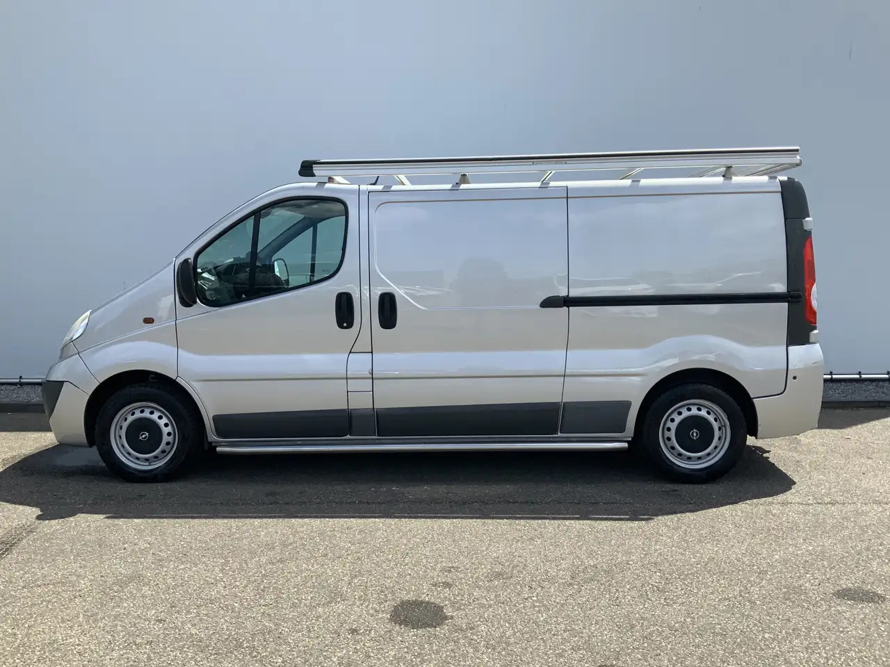 Opel Vivaro 2.0 CDTI L2H1 Airco Cruise 3 Zits Trekhaak 2000 kg - Panel van: picture 3 Opel Vivaro 2.0 CDTI L2H1 Airco Cruise 3 Zits Trekhaak 2000 kg - Panel van: picture 3