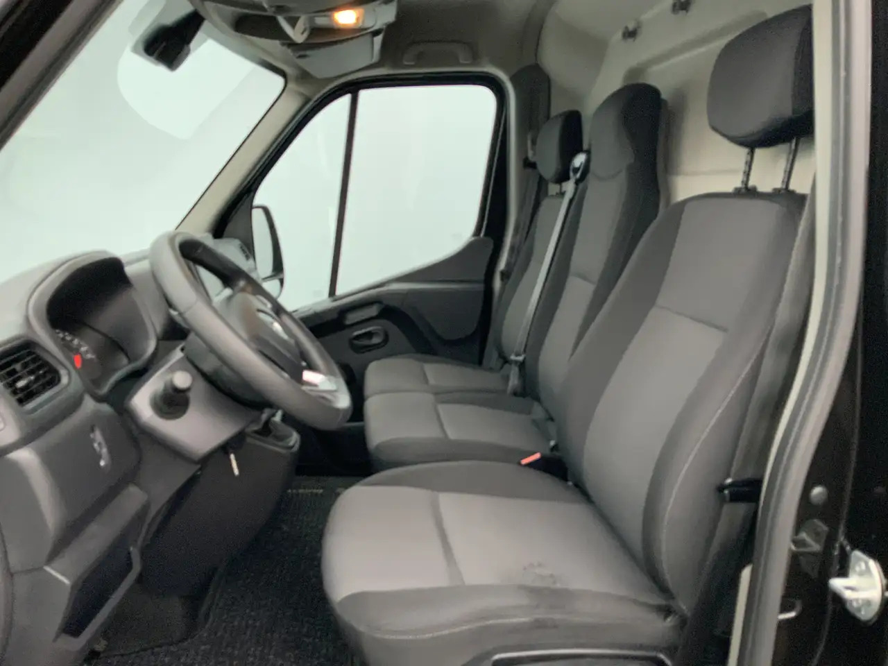 Renault Master T35 2.3 dCi 150 L2H2 Airco Cruise Camera 3 Zits Na - Other machinery: picture 4 Renault Master T35 2.3 dCi 150 L2H2 Airco Cruise Camera 3 Zits Na - Other machinery: picture 4