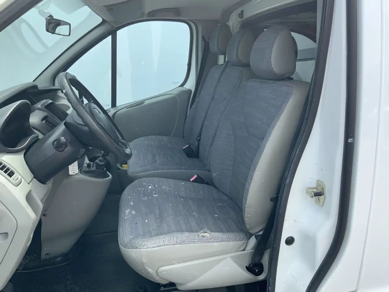 Renault Trafic 2.0 dCi T29 L1H1 Eco 3 Zits Imperiaal Trekhaak 200 - Other machinery: picture 4 Renault Trafic 2.0 dCi T29 L1H1 Eco 3 Zits Imperiaal Trekhaak 200 - Other machinery: picture 4