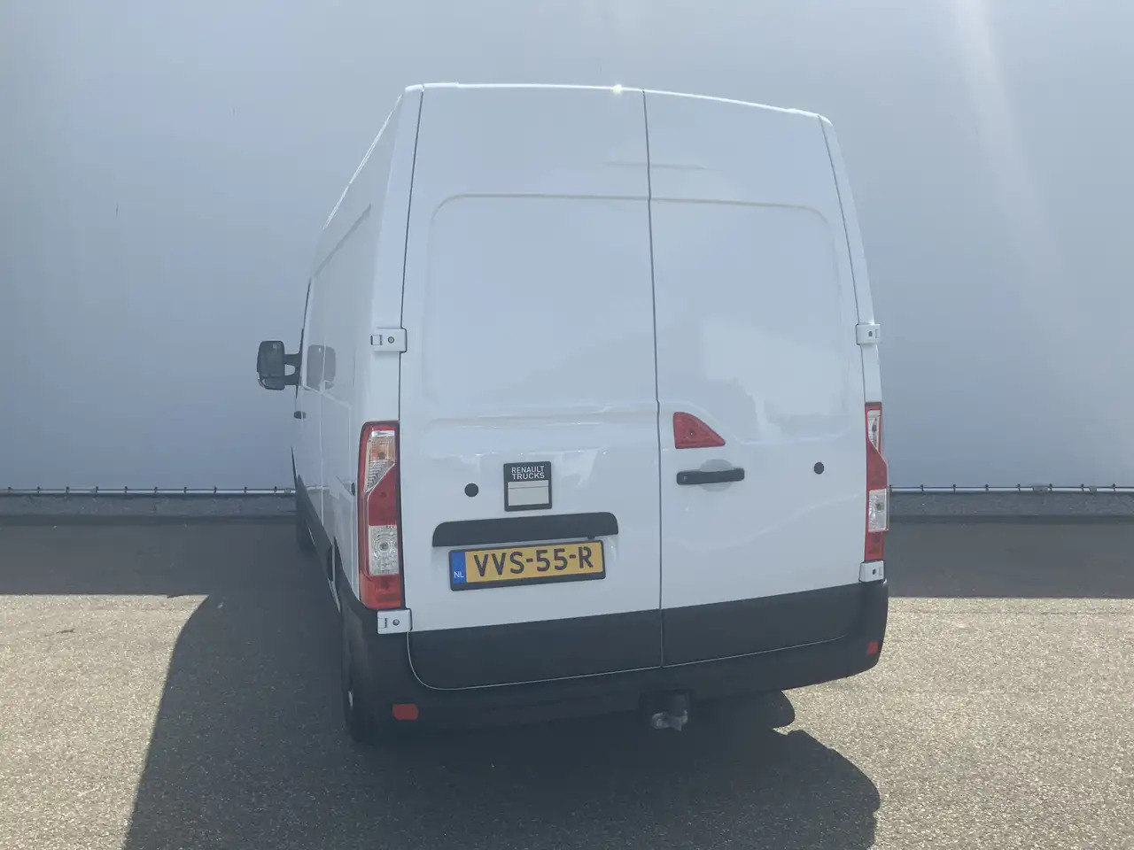Renault Master T35 2.3 dCi 150 L2H2 Energy Work Edition Airco Cru - Panel van: picture 2 Renault Master T35 2.3 dCi 150 L2H2 Energy Work Edition Airco Cru - Panel van: picture 2
