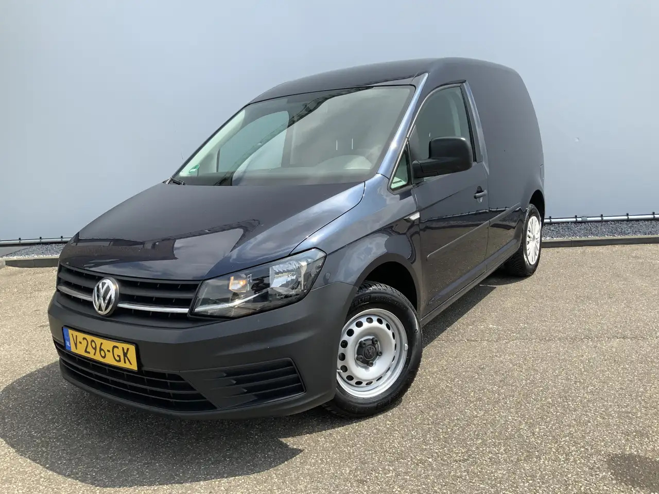 Volkswagen Caddy 2.0 TDI L1H1 BMT Economy (nog niet klaar ) - Small van: picture 1 Volkswagen Caddy 2.0 TDI L1H1 BMT Economy (nog niet klaar ) - Small van: picture 1