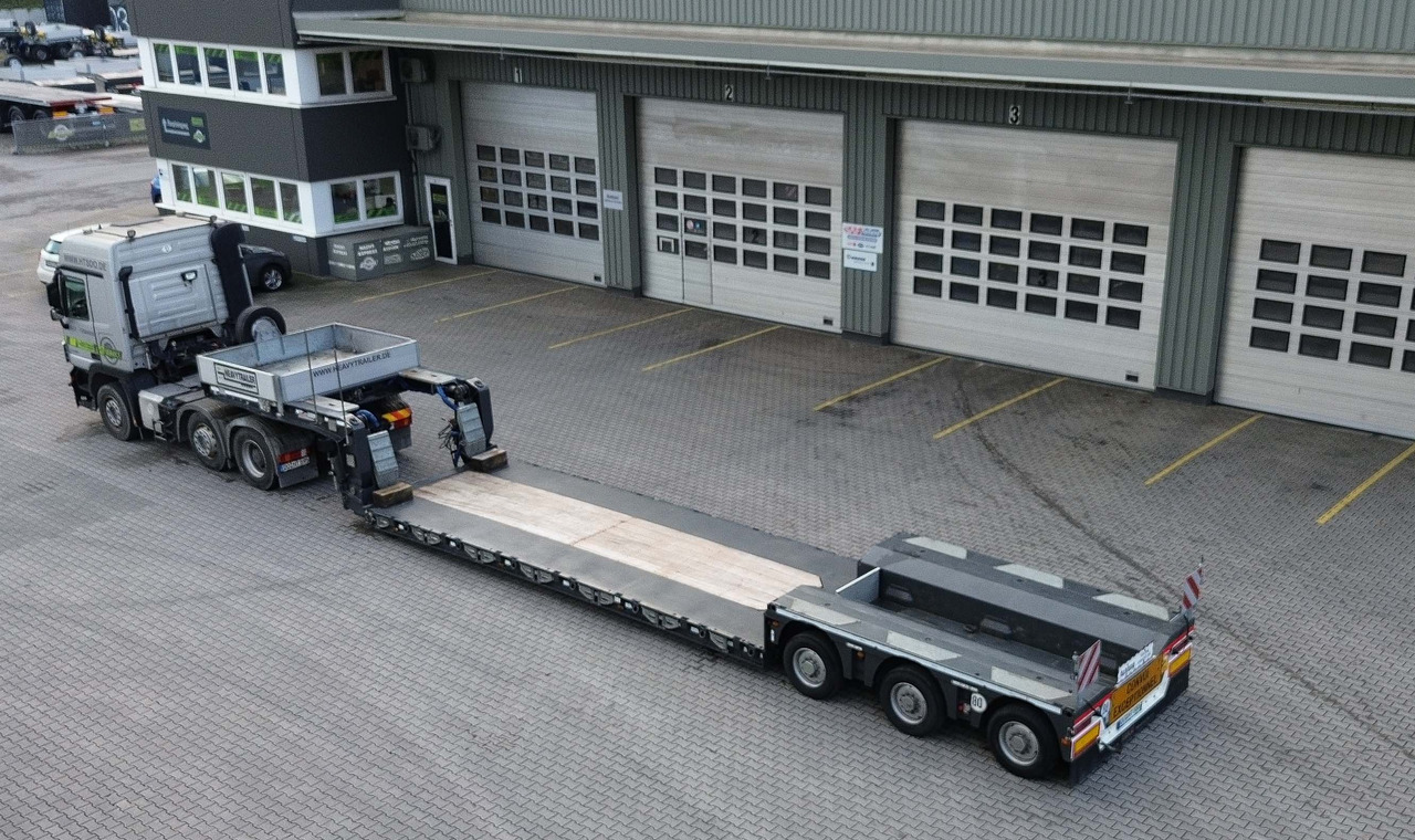 Faymonville MAX Trailer 3-Achs-Tiefbett mit Pendelachsen - Low loader semi-trailer: picture 1 Faymonville MAX Trailer 3-Achs-Tiefbett mit Pendelachsen - Low loader semi-trailer: picture 1
