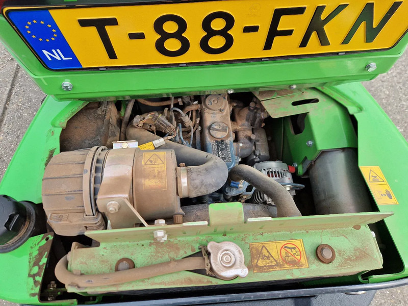 Avant M523 met 317 uur, in nieuwstaat!! - Compact track loader: picture 5 Avant M523 met 317 uur, in nieuwstaat!! - Compact track loader: picture 5