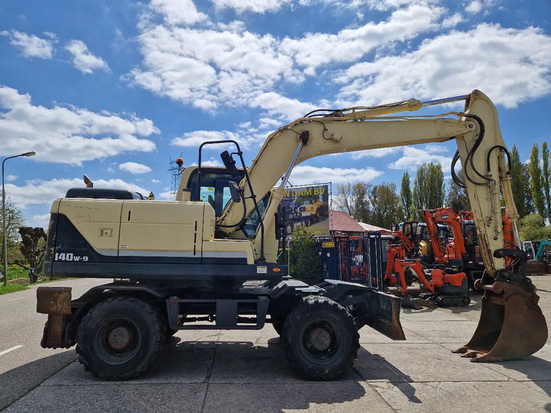 Hyundai Robex 140W-9 met airco - Wheel excavator: picture 2 Hyundai Robex 140W-9 met airco - Wheel excavator: picture 2