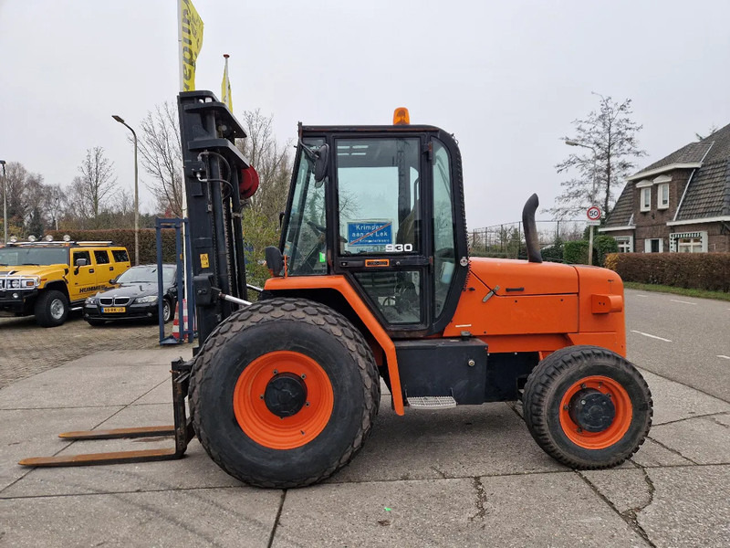 JCB 930-4WD T4 ruwterreinheftruck - Rough terrain forklift: picture 1 JCB 930-4WD T4 ruwterreinheftruck - Rough terrain forklift: picture 1