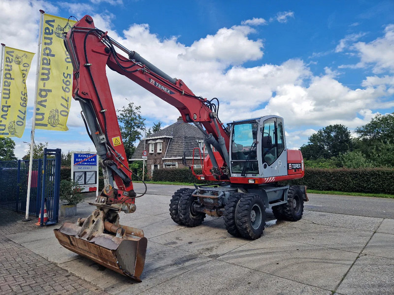 Terex TW160 inclusief kantelbak (1.98m.) - Wheel excavator: picture 1 Terex TW160 inclusief kantelbak (1.98m.) - Wheel excavator: picture 1