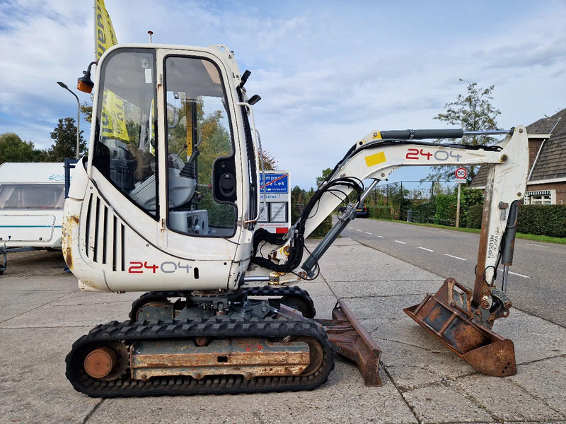 WACKER NEUSON 2404RD, kan op een berghelling draaien - Mini excavator: picture 4 WACKER NEUSON 2404RD, kan op een berghelling draaien - Mini excavator: picture 4