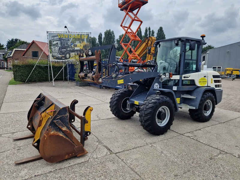 Yanmar TL80 / Terex TL80 / Schaeff TL80 very low hours! - Wheel loader: picture 1 Yanmar TL80 / Terex TL80 / Schaeff TL80 very low hours! - Wheel loader: picture 1