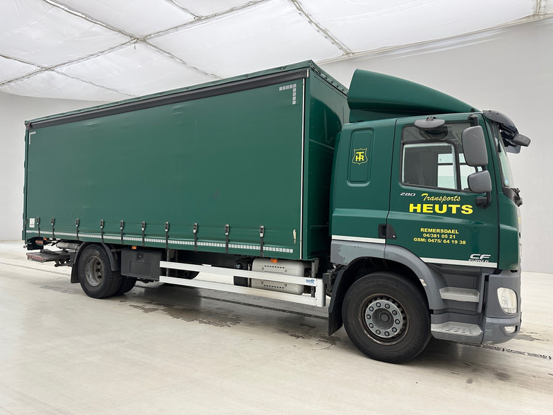 DAF CF 280 - Curtainsider truck: picture 3 DAF CF 280 - Curtainsider truck: picture 3