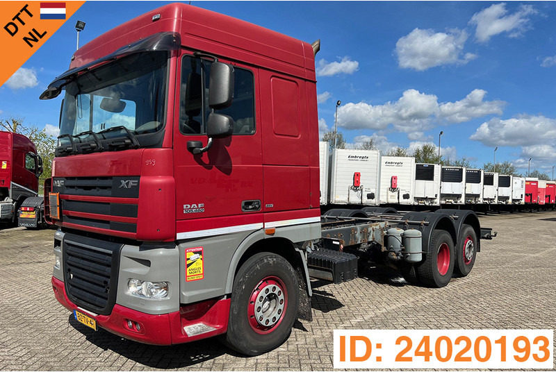 DAF XF105.460 Space Cab* - Cab chassis truck: picture 1 DAF XF105.460 Space Cab* - Cab chassis truck: picture 1