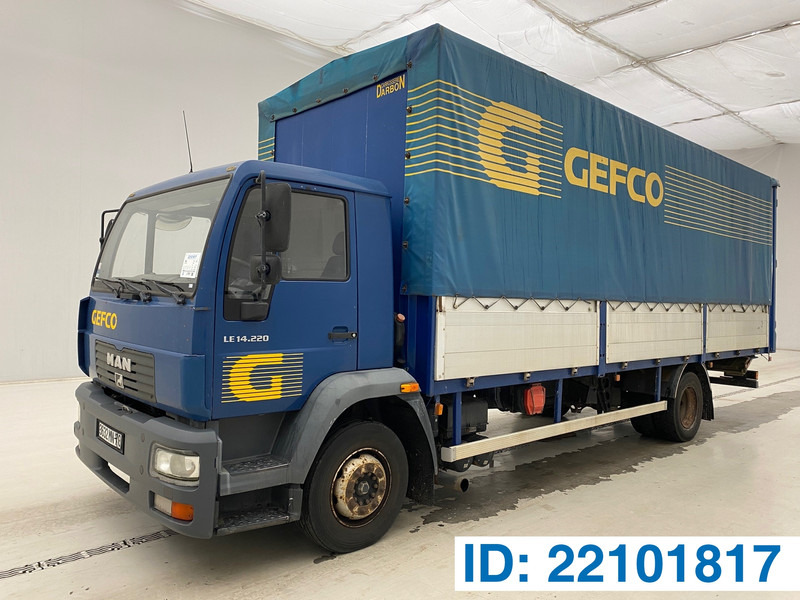 MAN LE 14.220* - Curtainsider truck: picture 1 MAN LE 14.220* - Curtainsider truck: picture 1