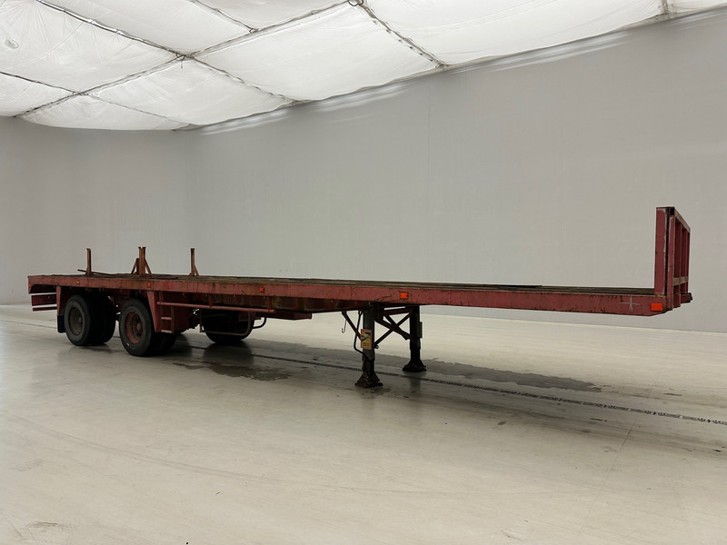 MOL Plateau - Dropside/ Flatbed semi-trailer: picture 3 MOL Plateau - Dropside/ Flatbed semi-trailer: picture 3