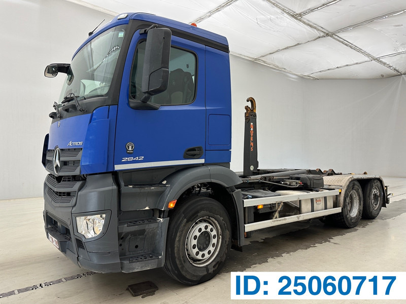 Mercedes-Benz Actros 2842 - 6x2 - Hook lift truck: picture 1 Mercedes-Benz Actros 2842 - 6x2 - Hook lift truck: picture 1