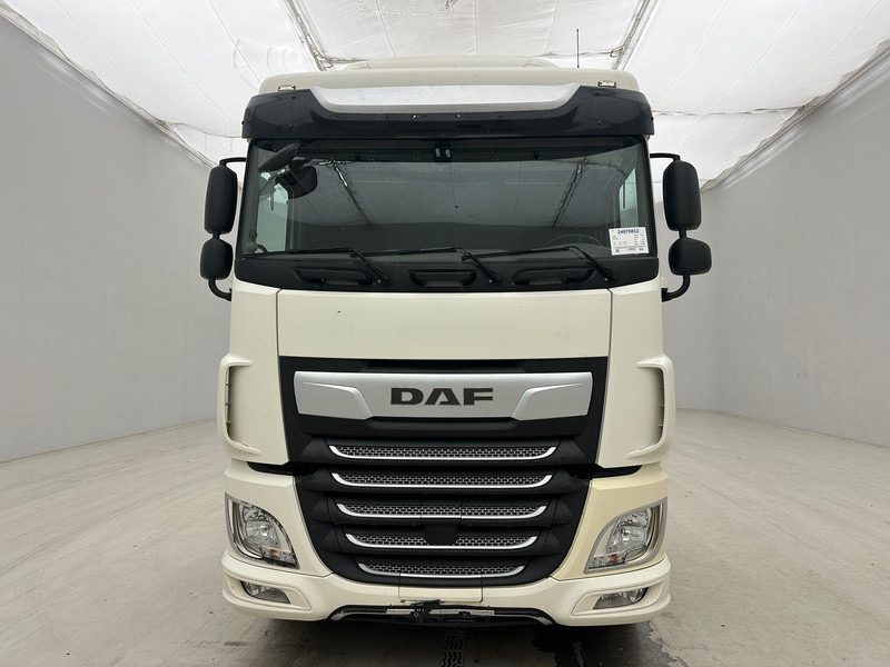 DAF XF 450 Space Cab - Tractor unit: picture 2 DAF XF 450 Space Cab - Tractor unit: picture 2