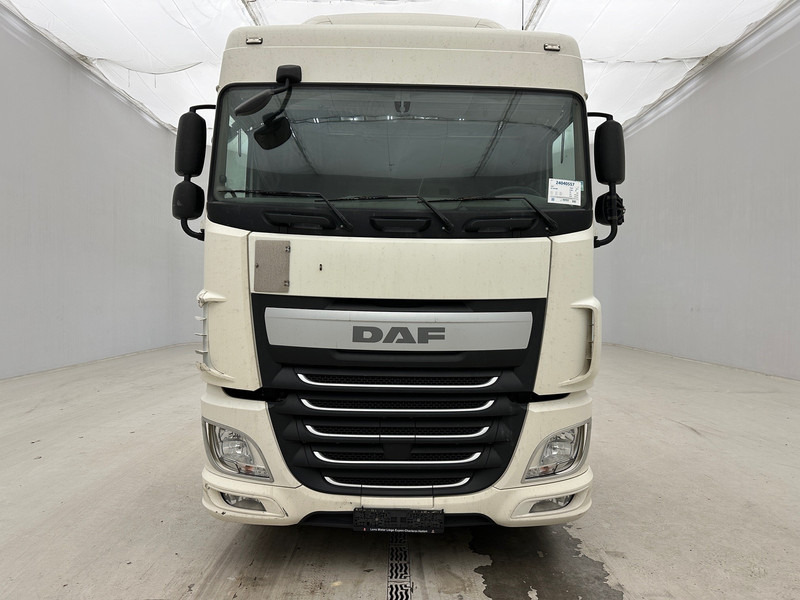DAF XF 460 Space Cab - Tractor unit: picture 2 DAF XF 460 Space Cab - Tractor unit: picture 2
