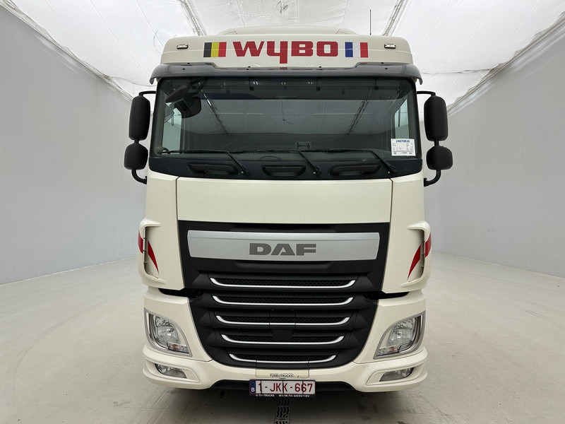 DAF XF 460 Space Cab - Tractor unit: picture 2 DAF XF 460 Space Cab - Tractor unit: picture 2