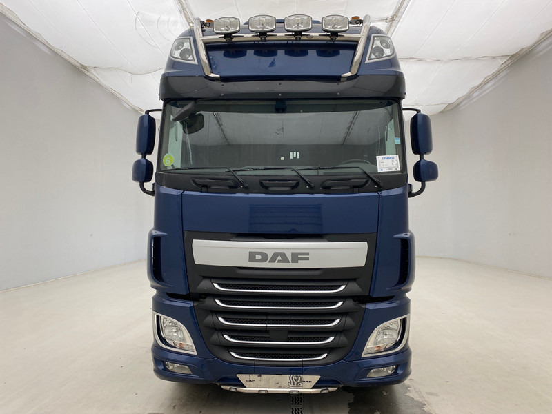 DAF XF106.460 Super Space Cab - Tractor unit: picture 2 DAF XF106.460 Super Space Cab - Tractor unit: picture 2