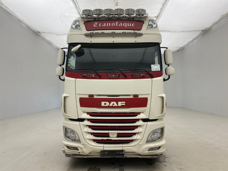 DAF XF106.460 Super Space Cab* - Tractor unit: picture 2 DAF XF106.460 Super Space Cab* - Tractor unit: picture 2