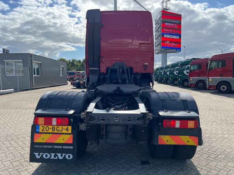 Volvo FH13.420 Globetrotter - ADR - Tractor unit: picture 5 Volvo FH13.420 Globetrotter - ADR - Tractor unit: picture 5