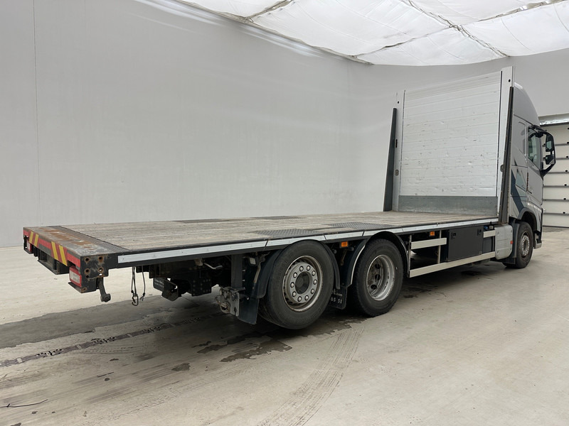 Volvo FH500 Globetrotter 6x2 - Dropside/ Flatbed truck: picture 5 Volvo FH500 Globetrotter 6x2 - Dropside/ Flatbed truck: picture 5