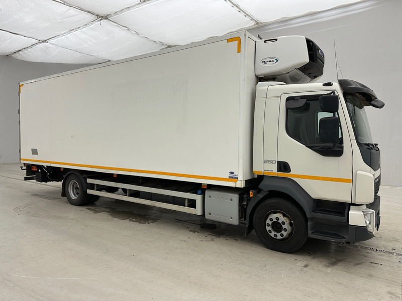 Volvo FL 250 - Refrigerator truck: picture 3 Volvo FL 250 - Refrigerator truck: picture 3