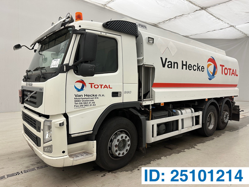 Volvo FM 300 - 6x2 - Tank truck: picture 1 Volvo FM 300 - 6x2 - Tank truck: picture 1