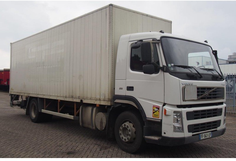 Volvo FM9.260* - Box truck: picture 3 Volvo FM9.260* - Box truck: picture 3