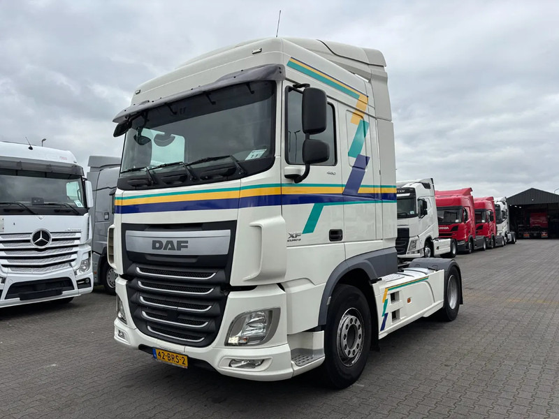 DAF XF 460 Spacecab Euro 6 - Tractor unit: picture 1 DAF XF 460 Spacecab Euro 6 - Tractor unit: picture 1