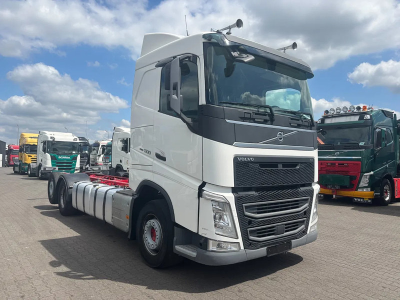 Volvo FH 500 6X2 Euro 6 - Cab chassis truck: picture 2 Volvo FH 500 6X2 Euro 6 - Cab chassis truck: picture 2