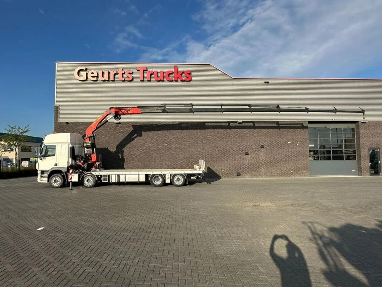 DAF CF 450 8X2 OPRIJWAGEN/MACHINE TRANSPORTER + PALF - Crane truck: picture 1 DAF CF 450 8X2 OPRIJWAGEN/MACHINE TRANSPORTER + PALF - Crane truck: picture 1