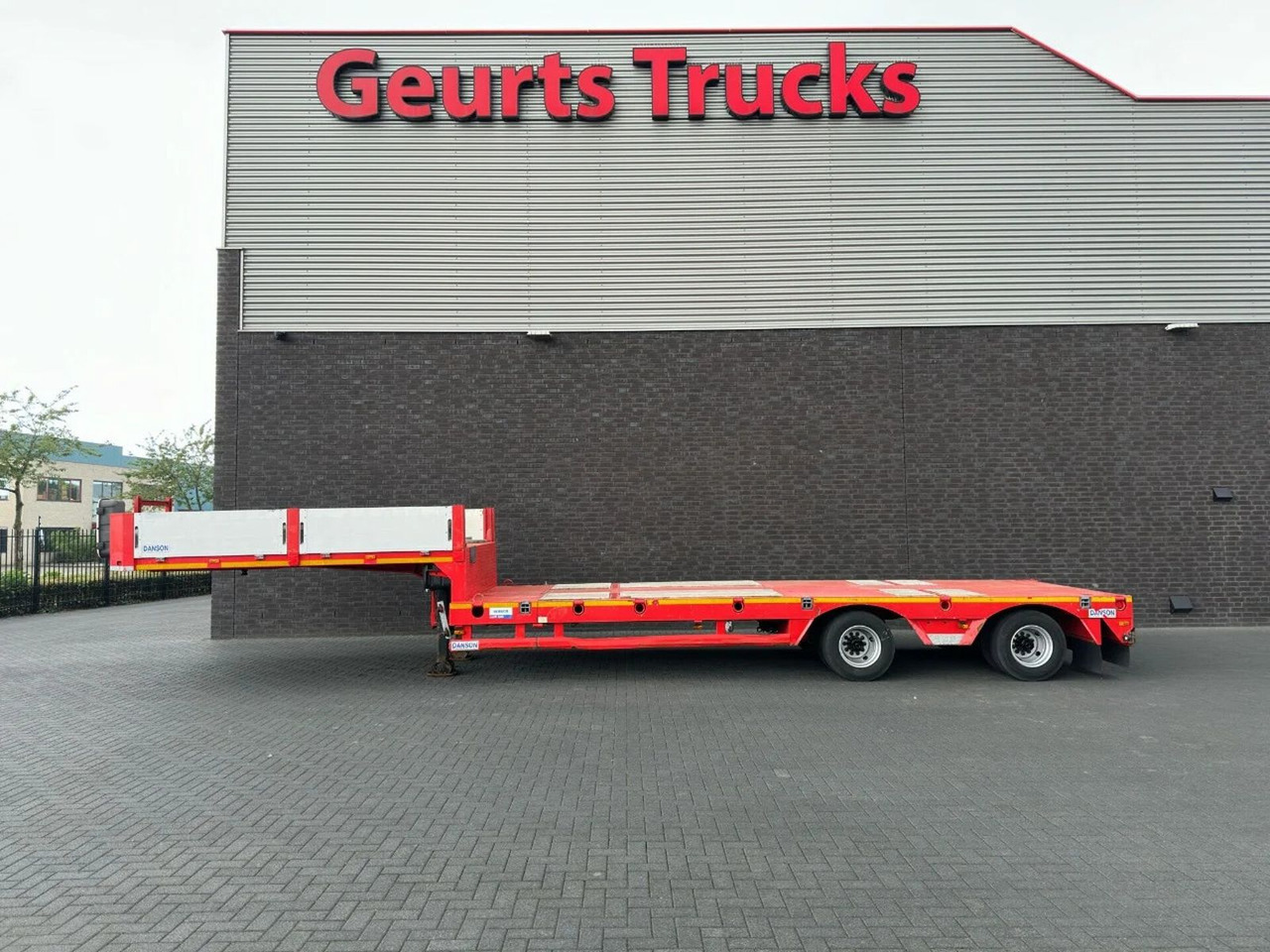 Danson HLB45 2-AXEL EXTENDABLE SEMI DIEPL - Low loader semi-trailer: picture 1 Danson HLB45 2-AXEL EXTENDABLE SEMI DIEPL - Low loader semi-trailer: picture 1