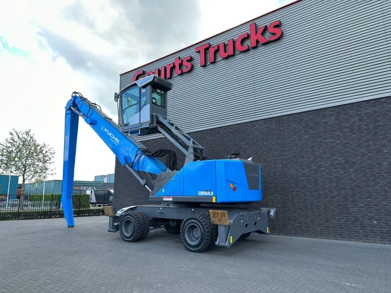 Fuchs MHL 350 MATERIAL HANDLER/UMSCHLAGBAGGER/OVERSLAG - Tower crane: picture 3 Fuchs MHL 350 MATERIAL HANDLER/UMSCHLAGBAGGER/OVERSLAG - Tower crane: picture 3