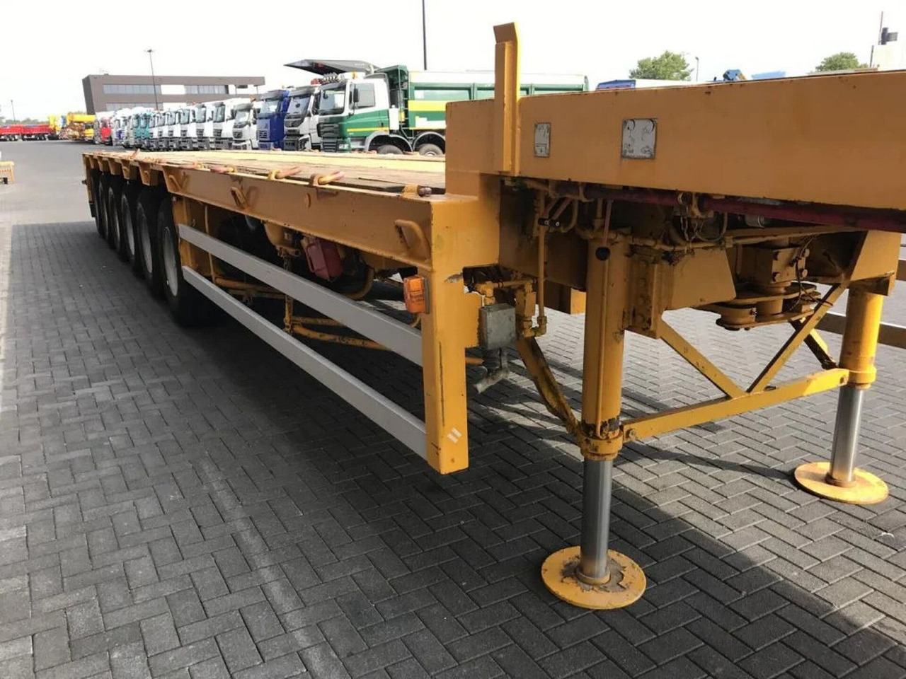 Goldhofer STZ-L6-62/80 HEAVY DUTY BALLAST LOADER - Low loader semi-trailer: picture 5 Goldhofer STZ-L6-62/80 HEAVY DUTY BALLAST LOADER - Low loader semi-trailer: picture 5
