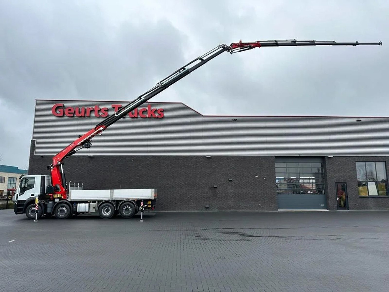 Iveco Stralis 480 X-WAY 8X2 + FASSI 545RA.2.26 + JIB L - Crane truck: picture 1 Iveco Stralis 480 X-WAY 8X2 + FASSI 545RA.2.26 + JIB L - Crane truck: picture 1