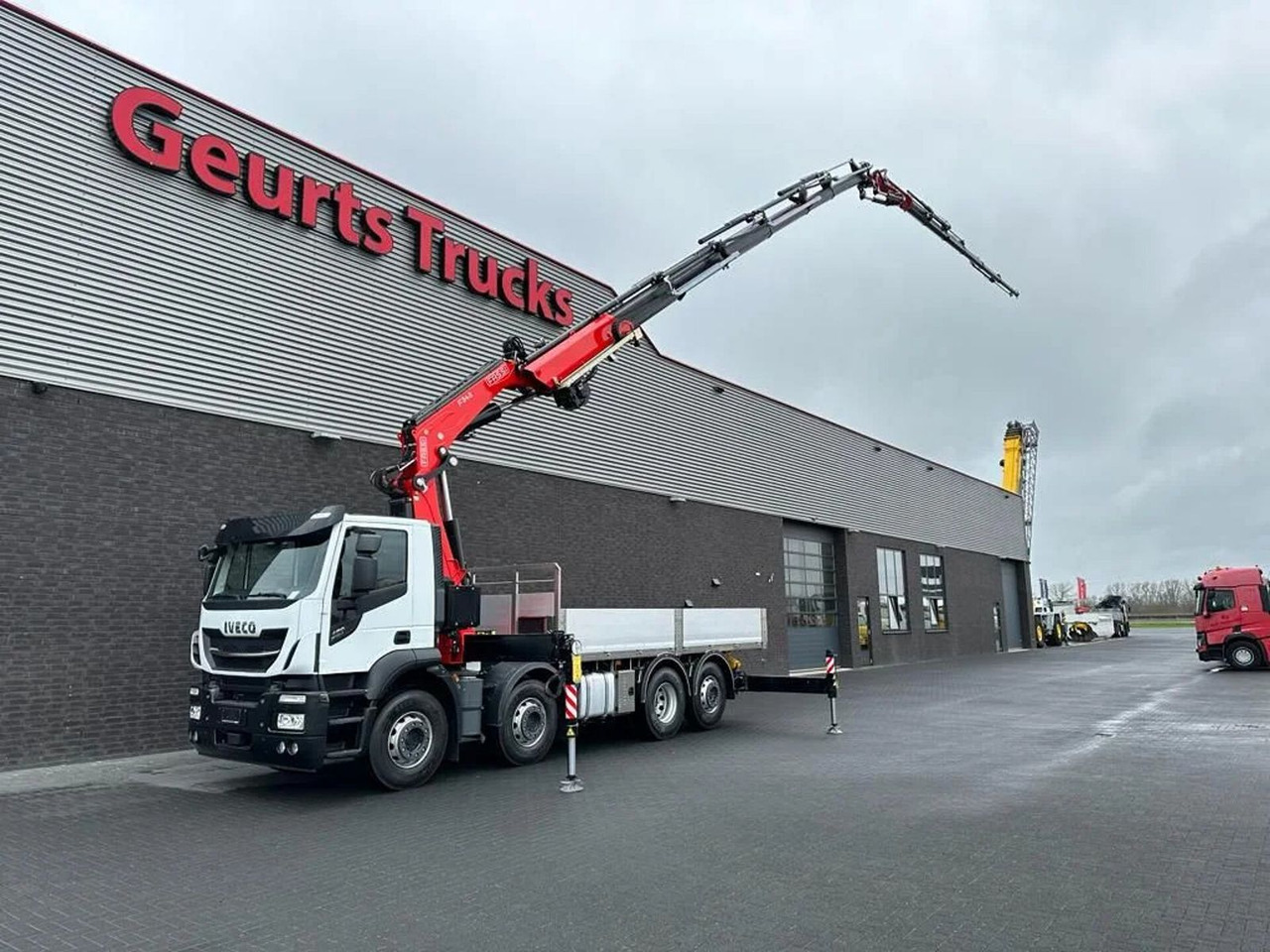 Iveco Stralis 480 X-WAY 8X2 + FASSI 545RA.2.26 + JIB L - Crane truck: picture 2 Iveco Stralis 480 X-WAY 8X2 + FASSI 545RA.2.26 + JIB L - Crane truck: picture 2