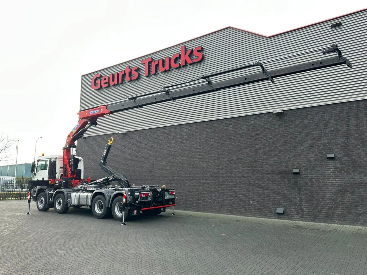 MAN TGS 35.460 8X4 BL+ HYVA 18.55.S HAAKARMSYSTEEM E - Hook lift truck, Crane truck: picture 3 MAN TGS 35.460 8X4 BL+ HYVA 18.55.S HAAKARMSYSTEEM E - Hook lift truck, Crane truck: picture 3