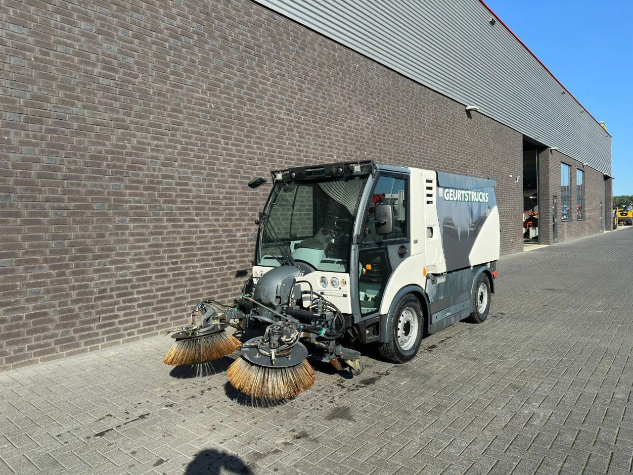 Hako CITYMASTER 2200 SWEEPING TRUCK/ KEHRMASCHINE/VEE - Other machinery: picture 4 Hako CITYMASTER 2200 SWEEPING TRUCK/ KEHRMASCHINE/VEE - Other machinery: picture 4