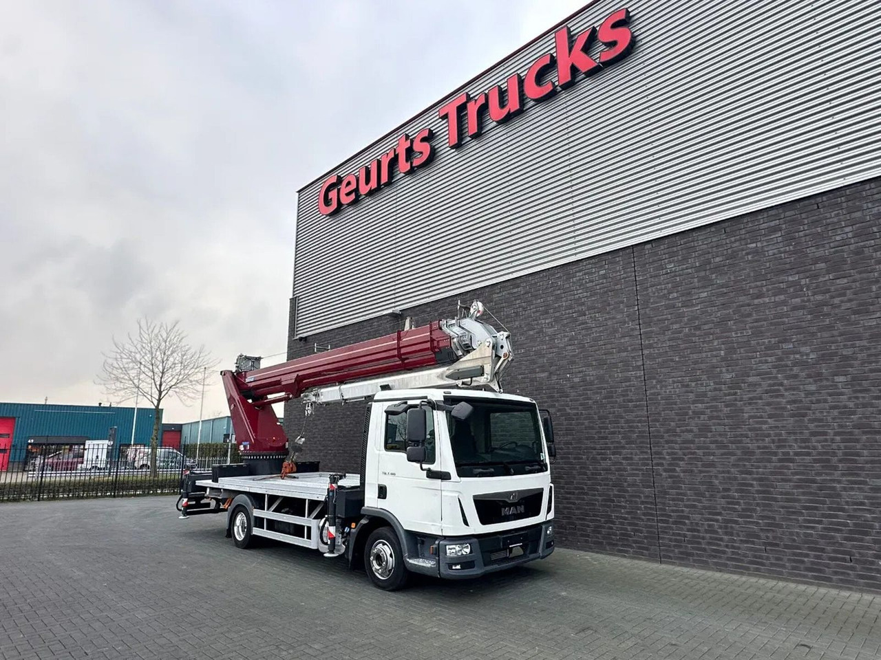 MAN TGL 7.180 4X2 BB BOCKER AK37/4000 + JIB MONTAGEK - Other machinery: picture 5 MAN TGL 7.180 4X2 BB BOCKER AK37/4000 + JIB MONTAGEK - Other machinery: picture 5