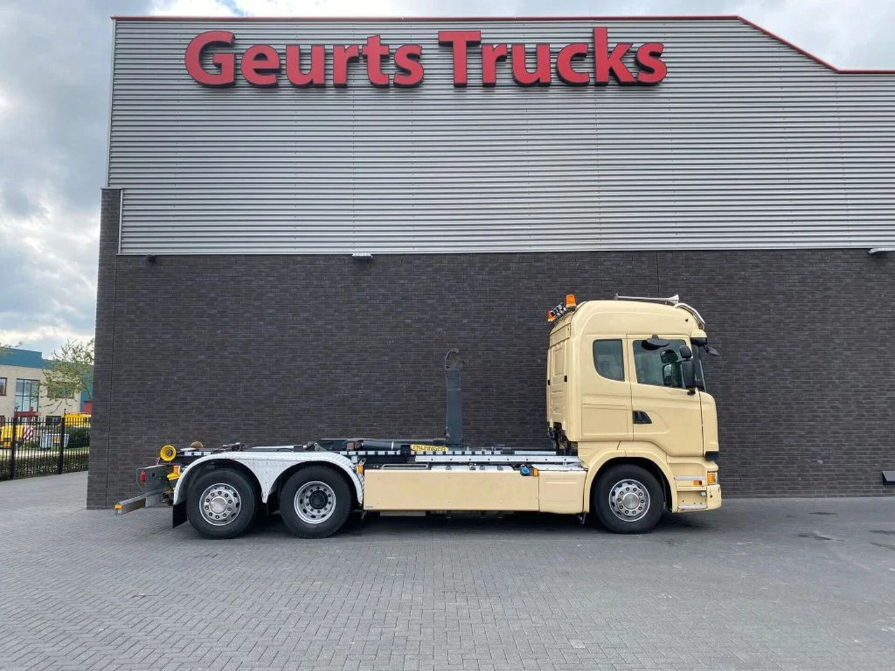 Scania R450 6X2 + PALFINGER HAAKARMSYSTEEM/ABROLLKIPPER - Hook lift truck: picture 5 Scania R450 6X2 + PALFINGER HAAKARMSYSTEEM/ABROLLKIPPER - Hook lift truck: picture 5