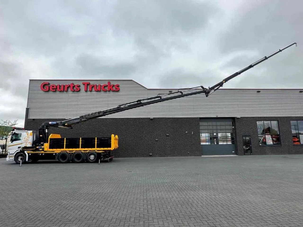 Scania R530 V8 NGS 8X4 TRIDEM MET HYVA 2Z KIPPER + HMF - Tipper, Crane truck: picture 5 Scania R530 V8 NGS 8X4 TRIDEM MET HYVA 2Z KIPPER + HMF - Tipper, Crane truck: picture 5