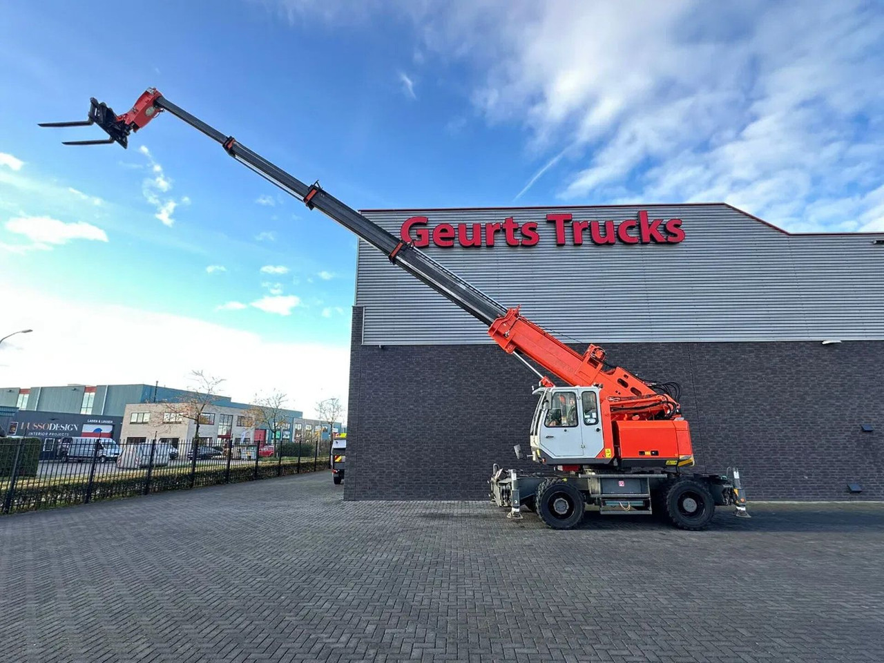 Sennebogen 608 MULTICRANE/ROUGH TERRAIN C - Telescopic handler: picture 1 Sennebogen 608 MULTICRANE/ROUGH TERRAIN C - Telescopic handler: picture 1