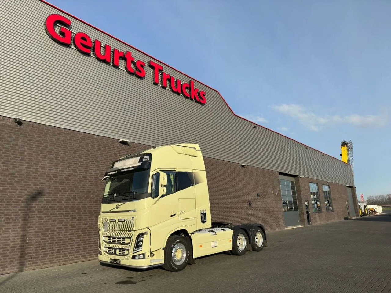 Volvo FH 16.750 6X4 XXL CABINE TREKKER/SZM/TRACTOR - Tractor unit: picture 2 Volvo FH 16.750 6X4 XXL CABINE TREKKER/SZM/TRACTOR - Tractor unit: picture 2