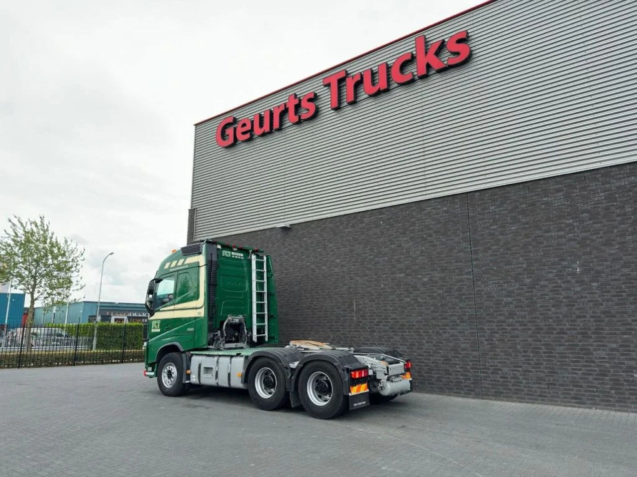 Volvo FH 500 6X4 TREKKER/TRACTOR/SZM EURO 6 HYDRAULIC - Tractor unit: picture 3 Volvo FH 500 6X4 TREKKER/TRACTOR/SZM EURO 6 HYDRAULIC - Tractor unit: picture 3