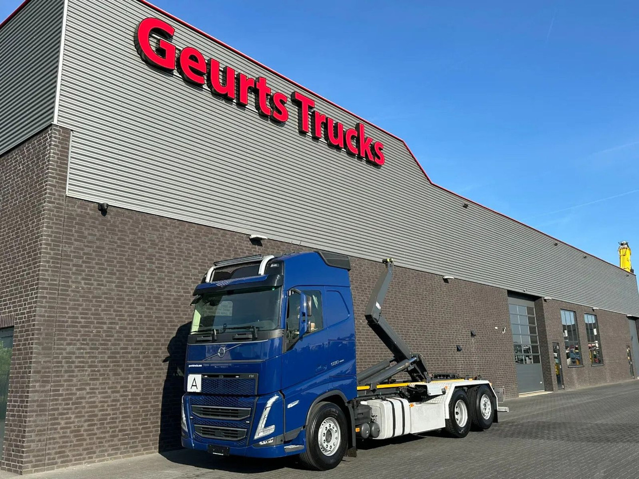Volvo FH 500 6X2 VDL S-21-6400 HAAKARM / ABROLLKIPPER/ - Hook lift truck: picture 2 Volvo FH 500 6X2 VDL S-21-6400 HAAKARM / ABROLLKIPPER/ - Hook lift truck: picture 2