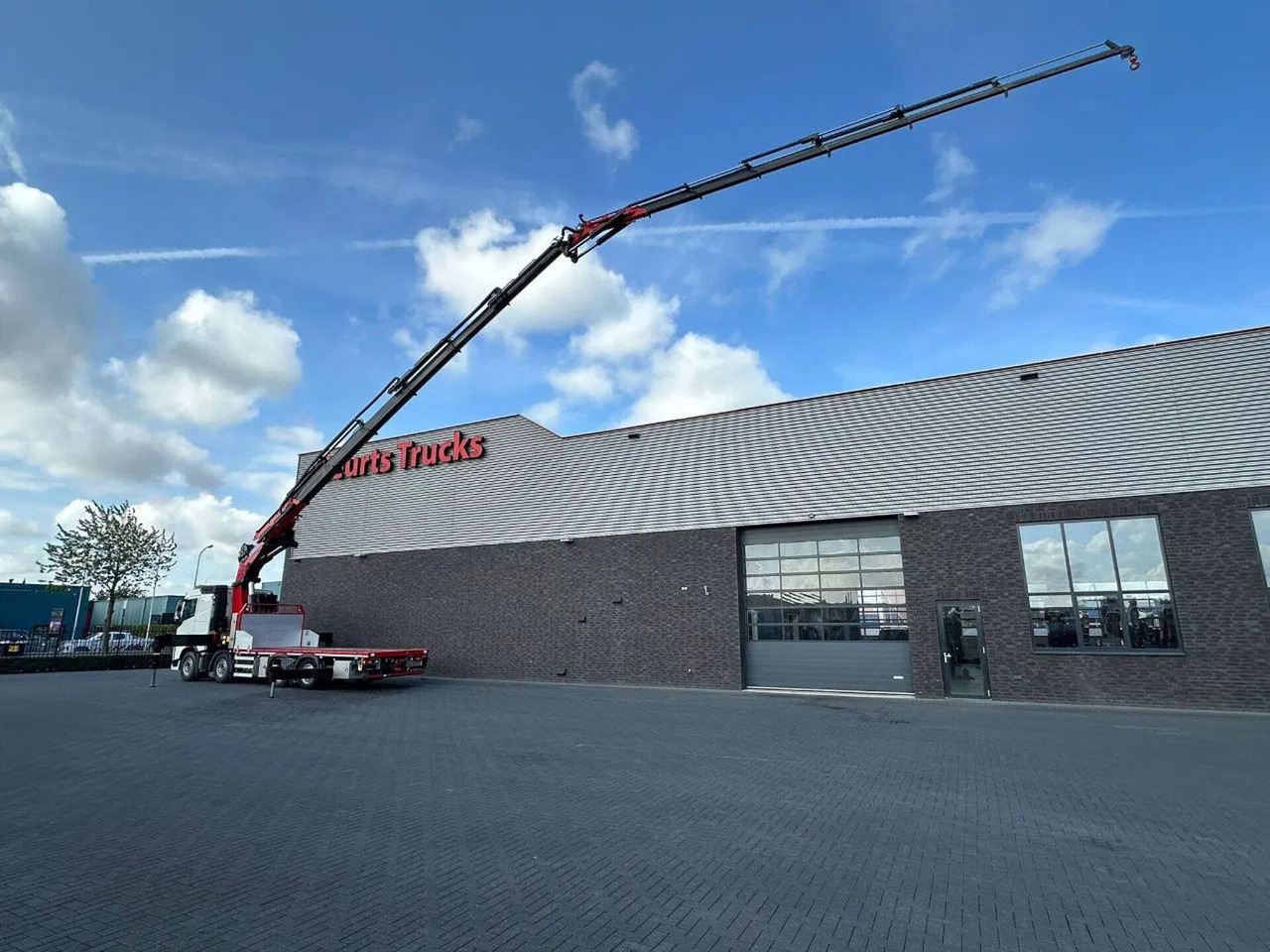 Volvo FH 540 8X2 MET HMF 9520K-K6 + JIB FJ2000-K6 KRAA - Crane truck: picture 3 Volvo FH 540 8X2 MET HMF 9520K-K6 + JIB FJ2000-K6 KRAA - Crane truck: picture 3