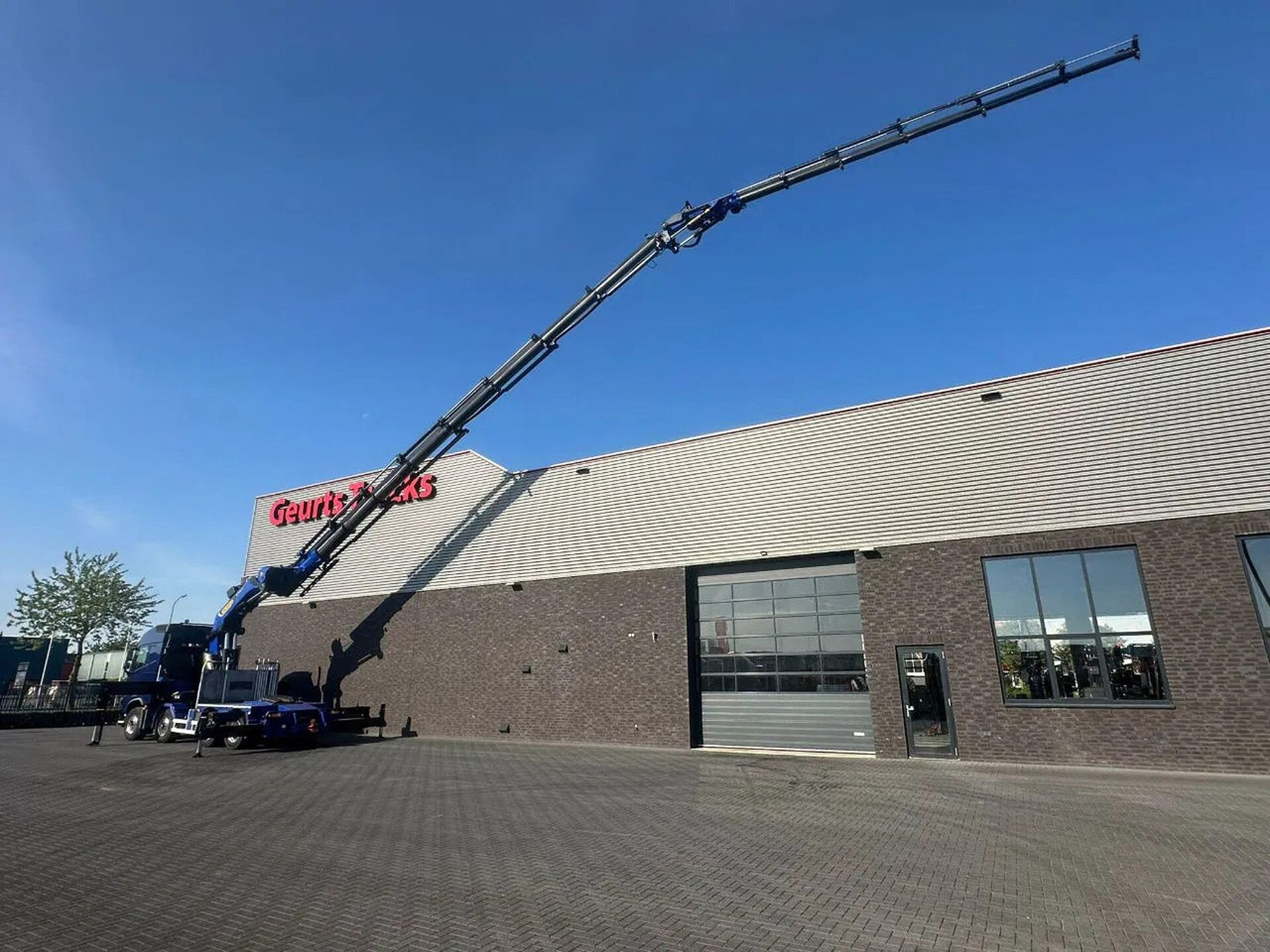 Volvo FH 540 8X4 TREKKER / BAKWAGEN MET PALFINGER PK13 - Crane truck: picture 3 Volvo FH 540 8X4 TREKKER / BAKWAGEN MET PALFINGER PK13 - Crane truck: picture 3