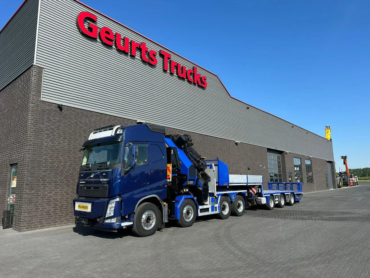 Volvo FH 540 8X4 TREKKER / BAKWAGEN MET PALFINGER PK13 - Crane truck: picture 2 Volvo FH 540 8X4 TREKKER / BAKWAGEN MET PALFINGER PK13 - Crane truck: picture 2
